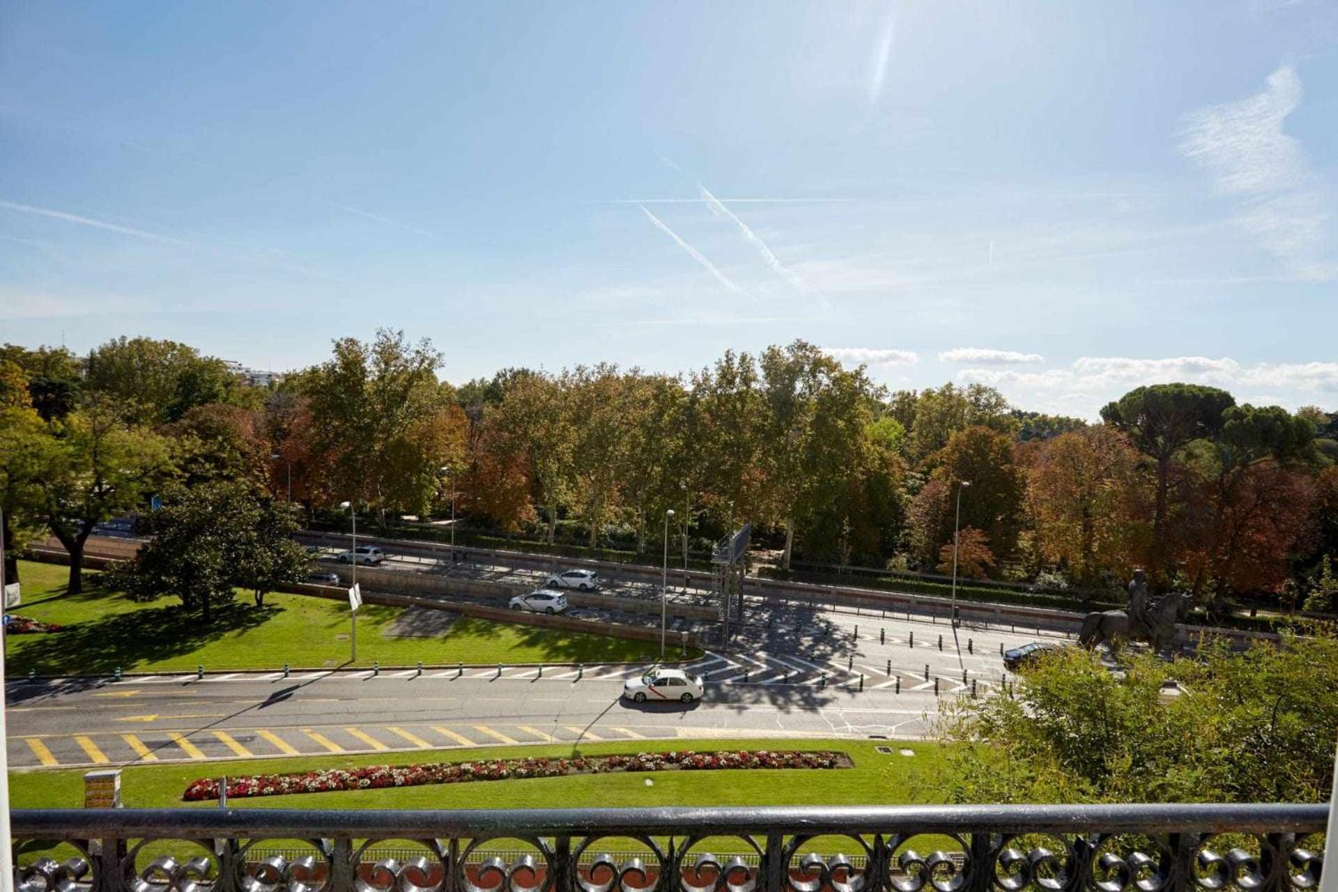 Estudio Con Vistas Alcalaretiro Madrid Exteriér fotografie